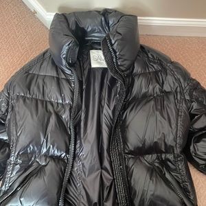 Women’s Sam’s Coat, barely worn.